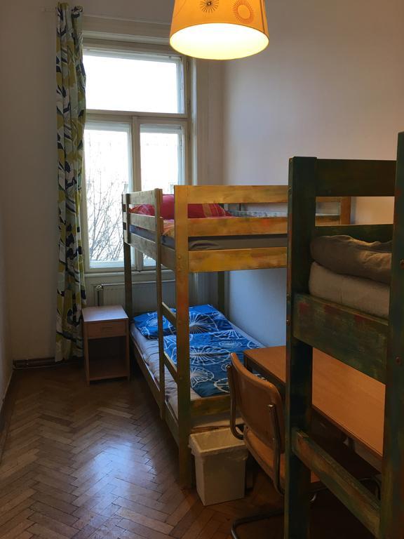 Chichilli Hostel Vienna Esterno foto