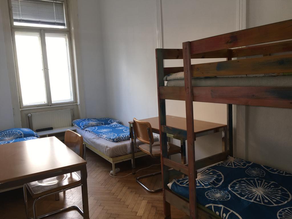 Chichilli Hostel Vienna Esterno foto