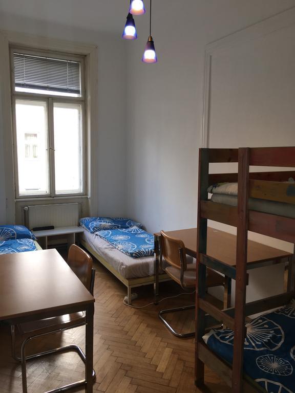 Chichilli Hostel Vienna Esterno foto