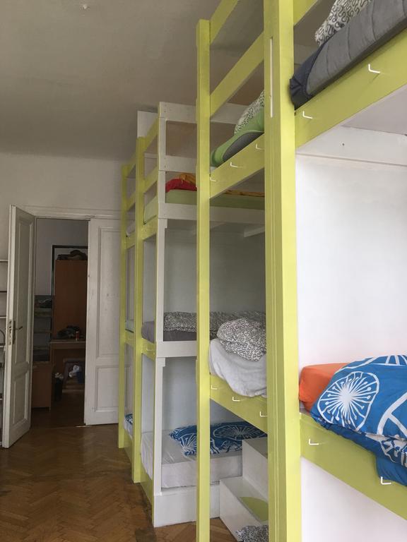 Chichilli Hostel Vienna Esterno foto