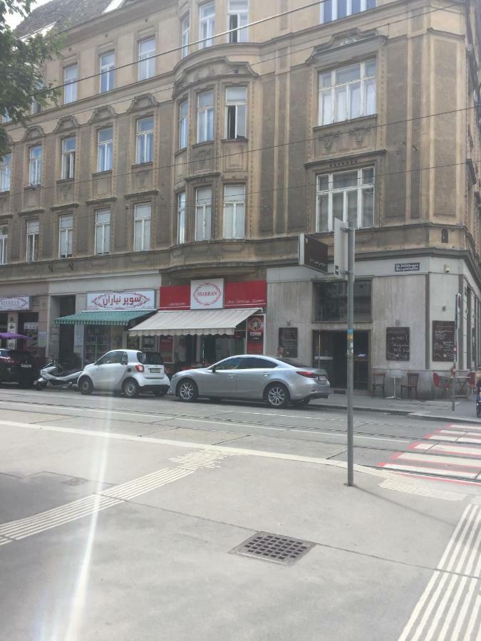 Chichilli Hostel Vienna Esterno foto